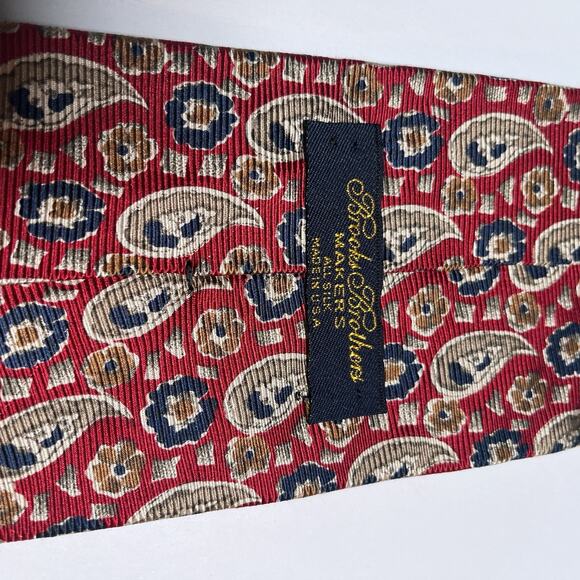 Vintage Brooks Brothers Makers Tie Paisley Floral Red Blue USA Silk Necktie - Picture 2 of 6